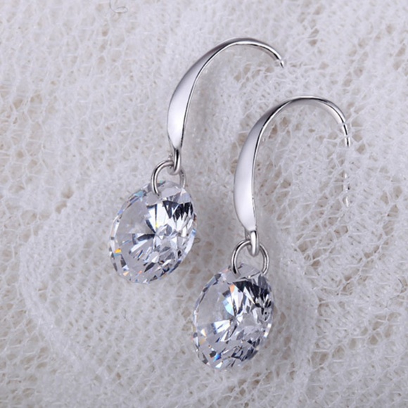 Pierced Diamond Earrings - Picture 7 of 8